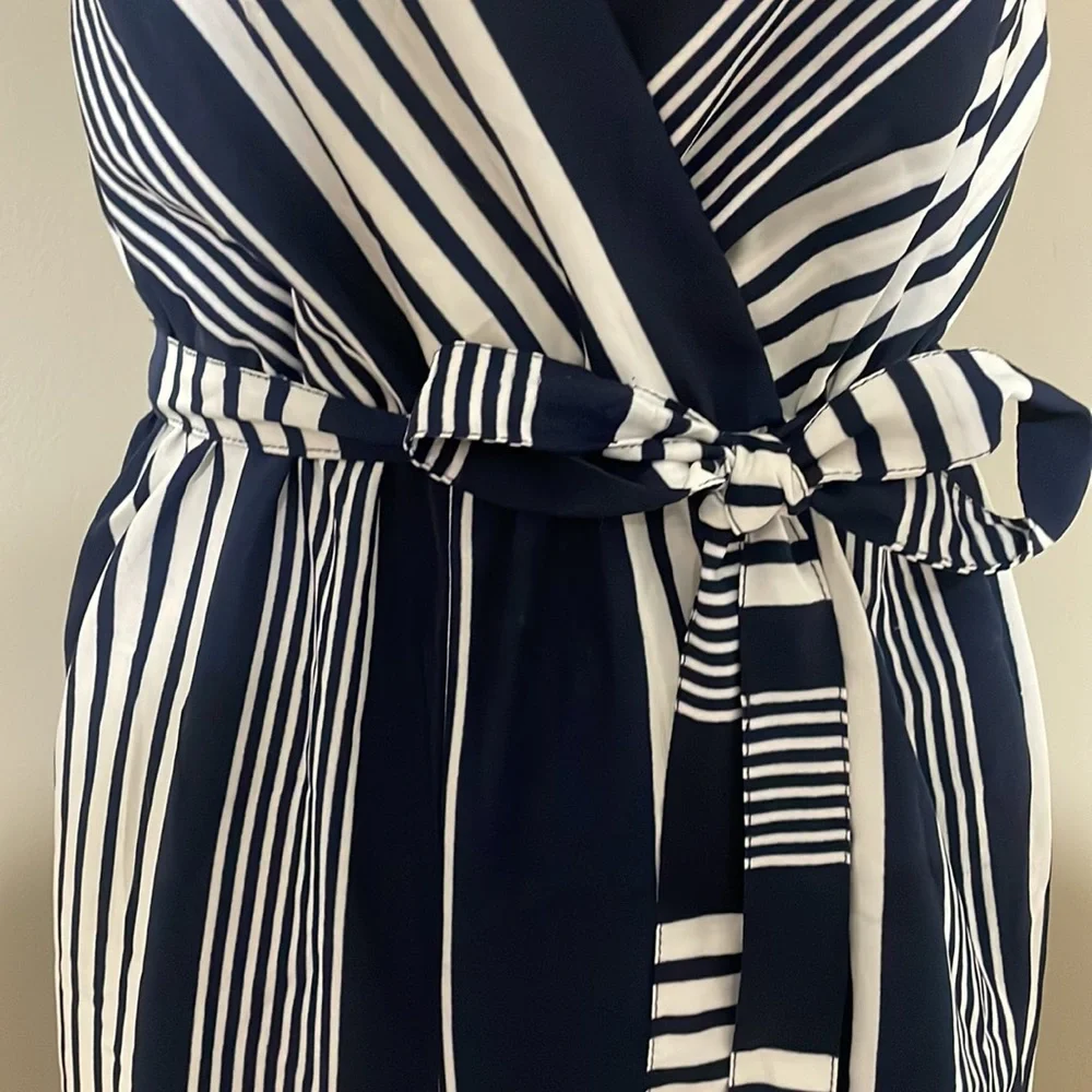 Blue and white striped jumpsuit - Picture 2 of 3